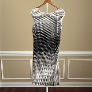 Lauren Ralph Lauren Black and Off White Side Ruch Sheath Dress Size 16